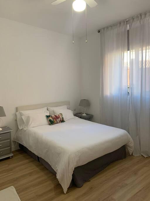 Luxury Apart, Malaga Centro Zewnętrze zdjęcie